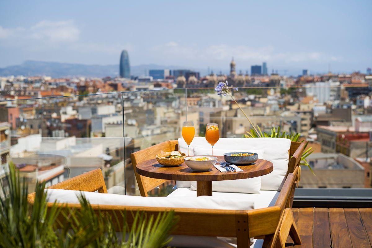 Persuasión mineral Alarmante Así puedes disfrutar de las terrazas de los hoteles de Barcelona este  septiembre