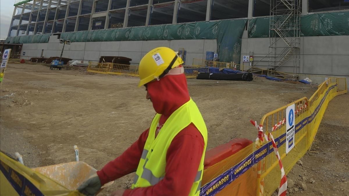Obras en El Prat, en una imagen de archivo Obras en El Prat, en una imagen de archivo