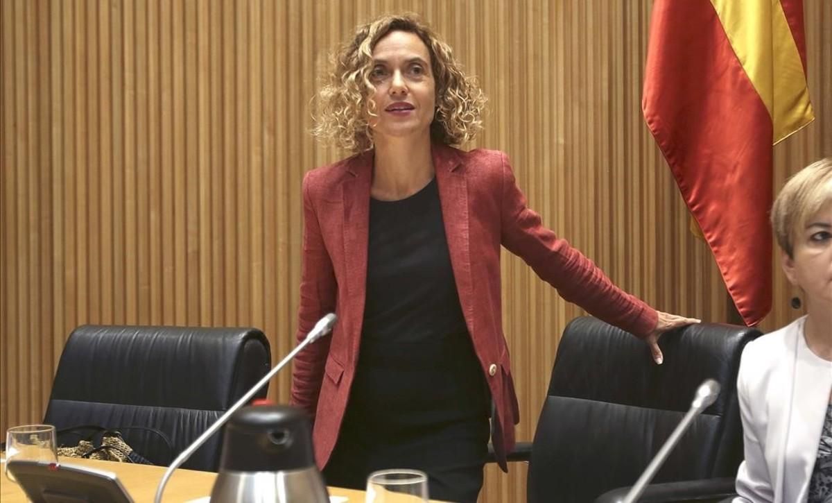 Govern i sindicats acorden igualar el permís de paternitat dels funcionaris al de maternitat el 2021 Govern i sindicats acorden igualar el permís de paternitat dels funcionaris al de maternitat el 2021