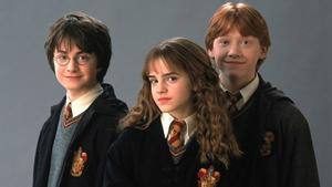 Daniel Radcliffe, Emma Watson y Rupert Grint saltaron a la fama en 2001 con ’Harry Potter y la piedra filosofal’.