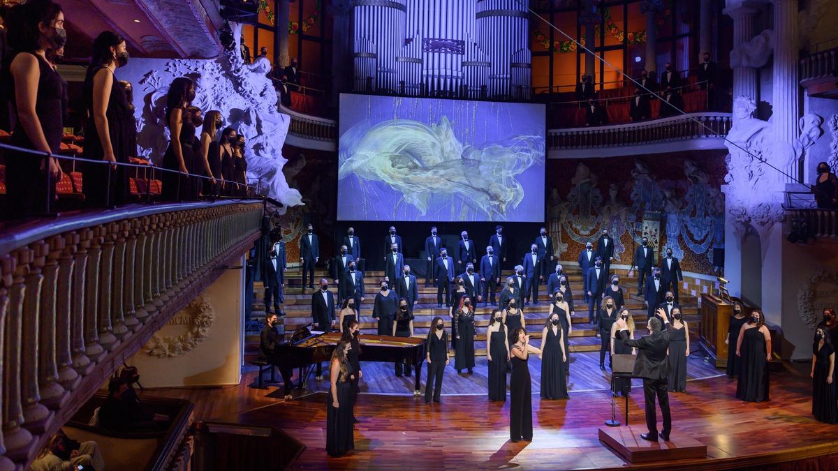 Concierto de Sant Esteve 2020 en el Palau, con presencia de Elena Gadel en el escenario Concierto de Sant Esteve 2020 en el Palau, con presencia de Elena Gadel en el escenario