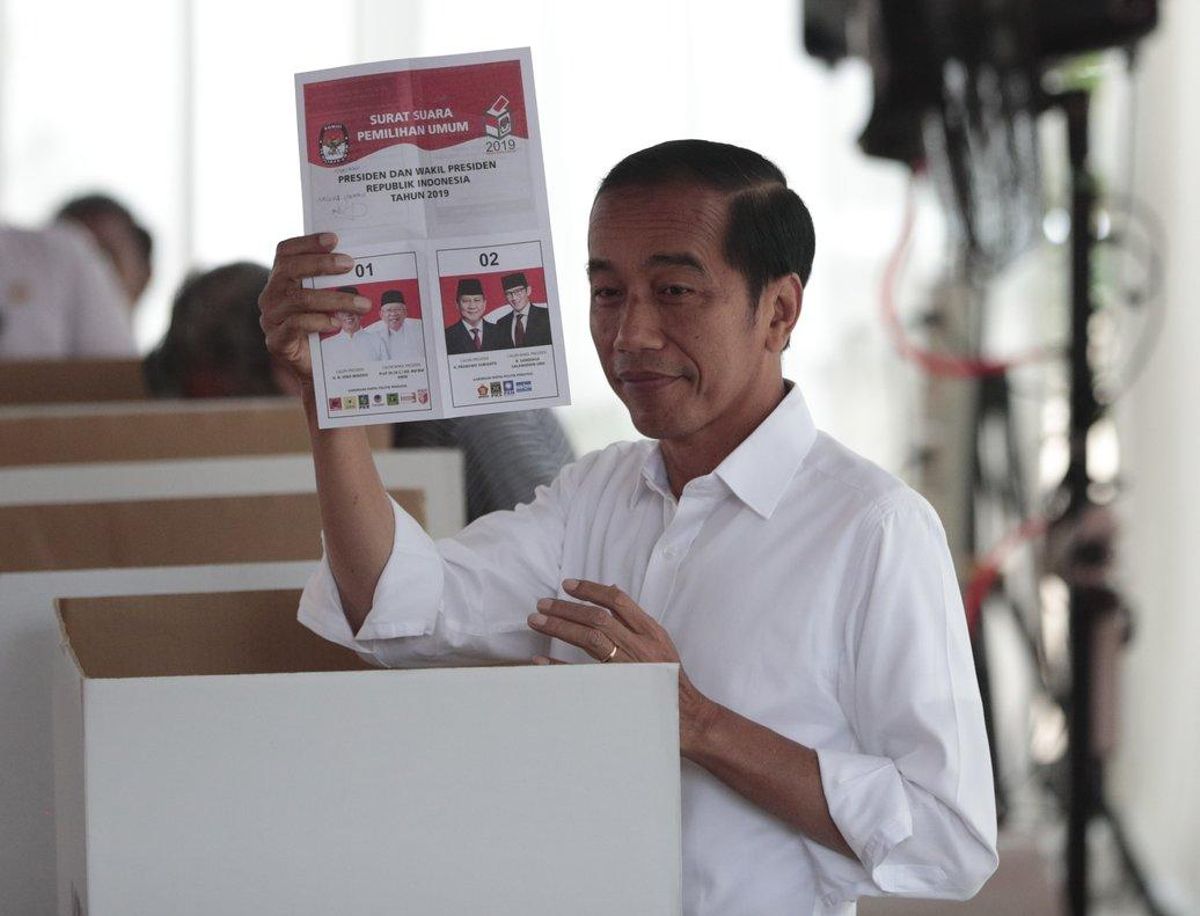 Joko Widodo es reelegido como presidente de Indonesia. Joko Widodo es reelegido como presidente de Indonesia.