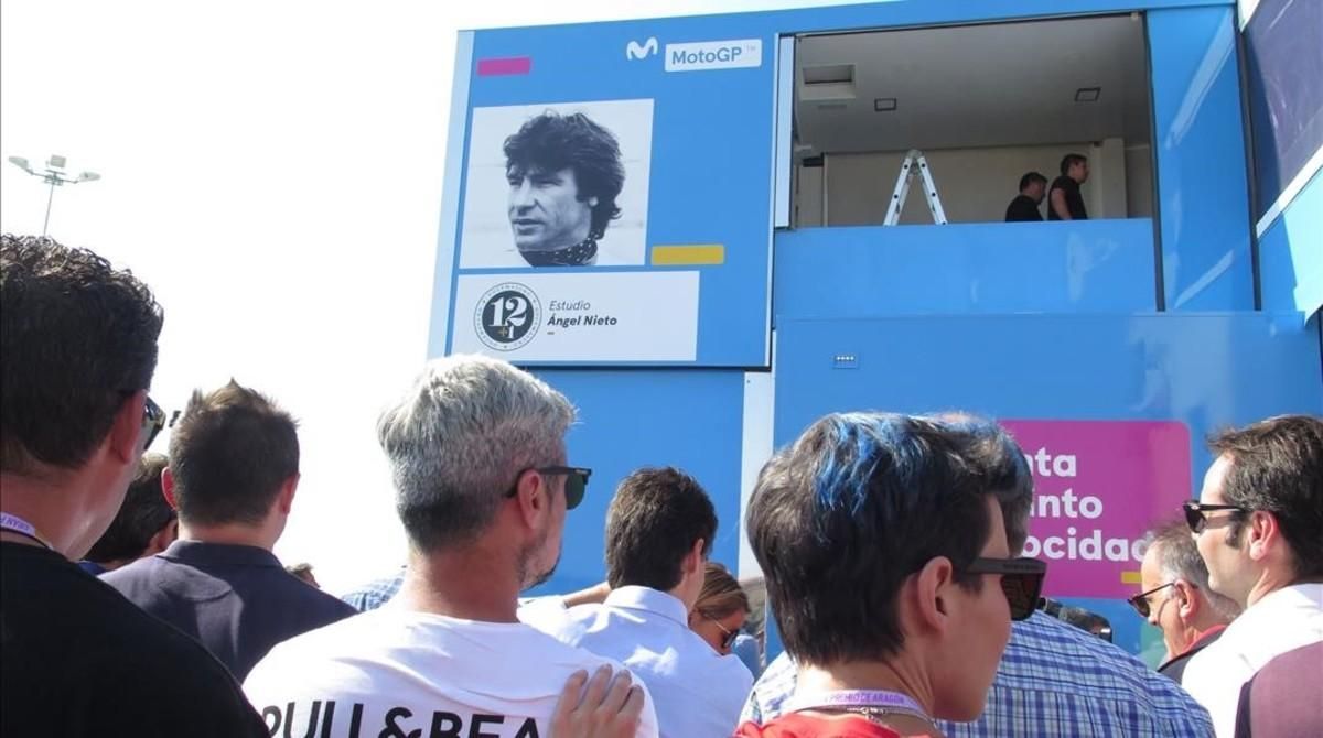 Movistar MotoGP ha bautizado hoy su plató con el nombre de Ángel Nieto 12+1. Movistar MotoGP ha bautizado hoy su plató con el nombre de Ángel Nieto 12+1.