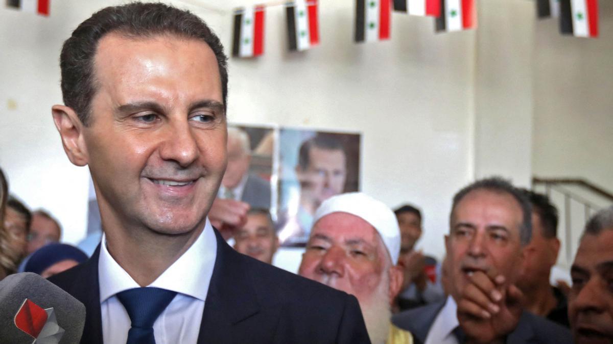 Al Assad readmite a su tío tras más de 30 décadas de exilio por un golpe de Estado