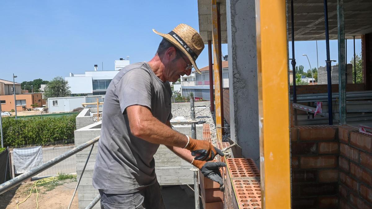 El empleo enfria en junio pese a superar los 20.8 millones de ocupados