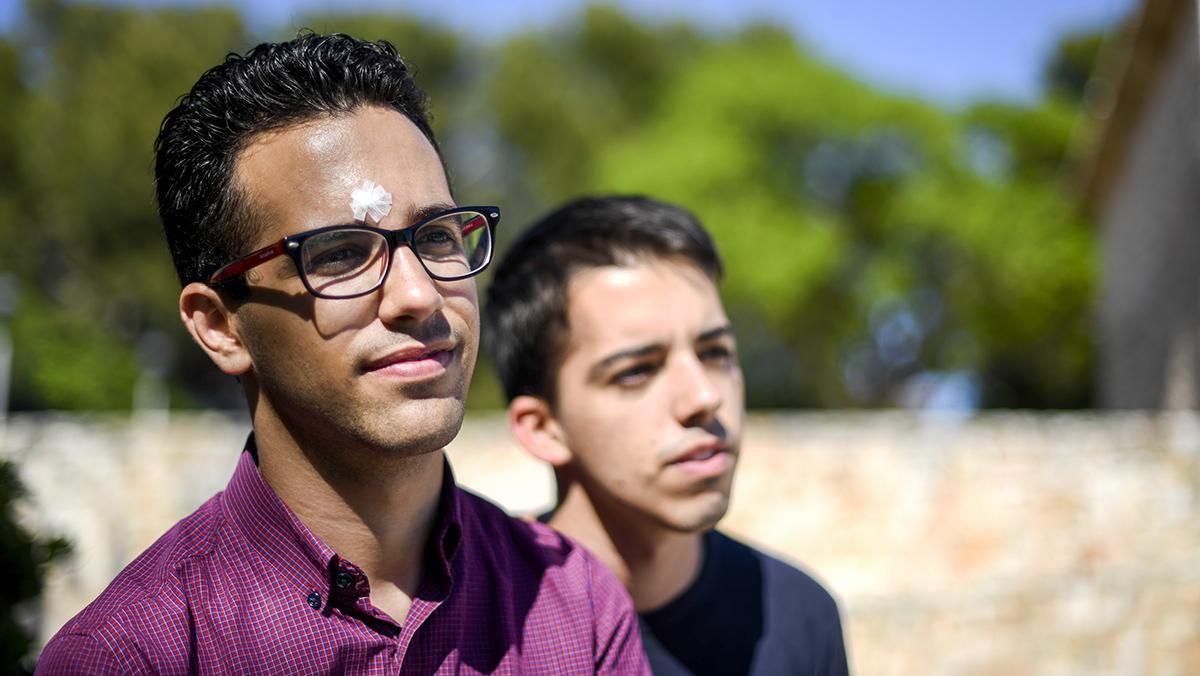 Una pareja gay de Calafell relata la agresión homófoba que sufrieron la pasada noche junto al parque de Joan Miró