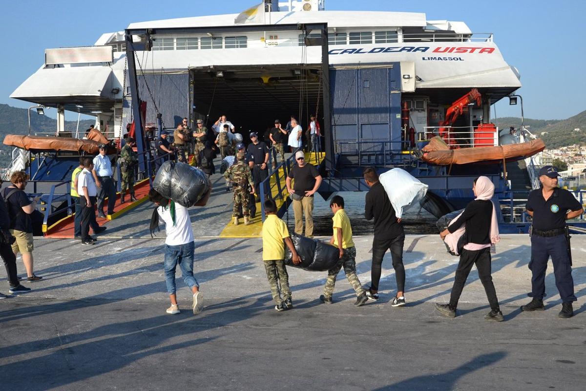 En este momento hay más de 35.000 migrantes y refugiados viviendo en las islas del Egeo. 