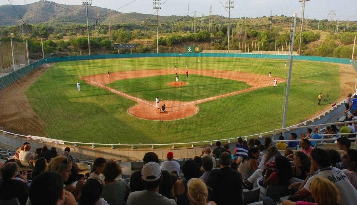 El precio de los billetes impide al equipo de béisbol de Viladecans jugar las semifinales de la Liga de División de Honor El precio de los billetes impide al equipo de béisbol de Viladecans jugar las semifinales de la Liga de División de Honor
