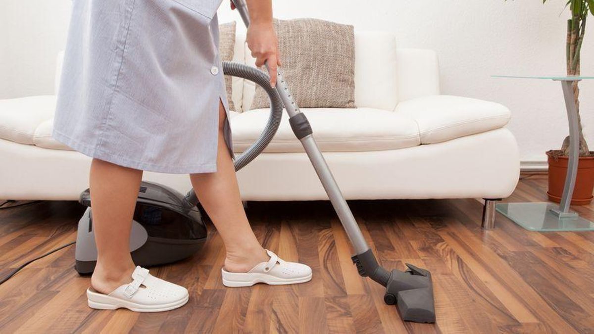 Las trabajadoras del hogar siguen sin paro: "Nos dejan para el final y será tarde" Las trabajadoras del hogar siguen sin paro: "Nos dejan para el final y será tarde"