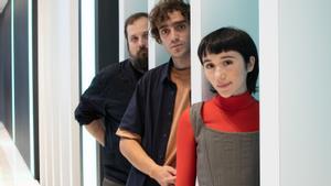 Zoe Stein, Nacho Sánchez y Carlos Vermut, tras el estreno de ’Mantícora’ en Sitges
