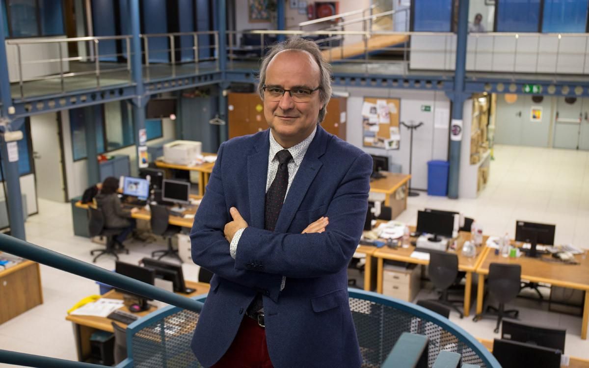 Alfonso Lluzar, presidente del Col·legi Oficial de Gestors Administratius de Catalunya, en la redacción de EL PERIÓDICO. Alfonso Lluzar, presidente del Col·legi Oficial de Gestors Administratius de Catalunya, en la redacción de EL PERIÓDICO.