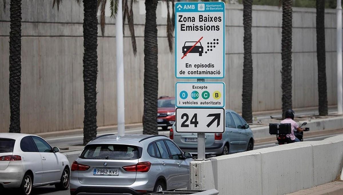 El TSJC anula la zona de bajas emisiones: Catalunya defiende un modelo "de éxito" El TSJC anula la zona de bajas emisiones: Catalunya defiende un modelo "de éxito"
