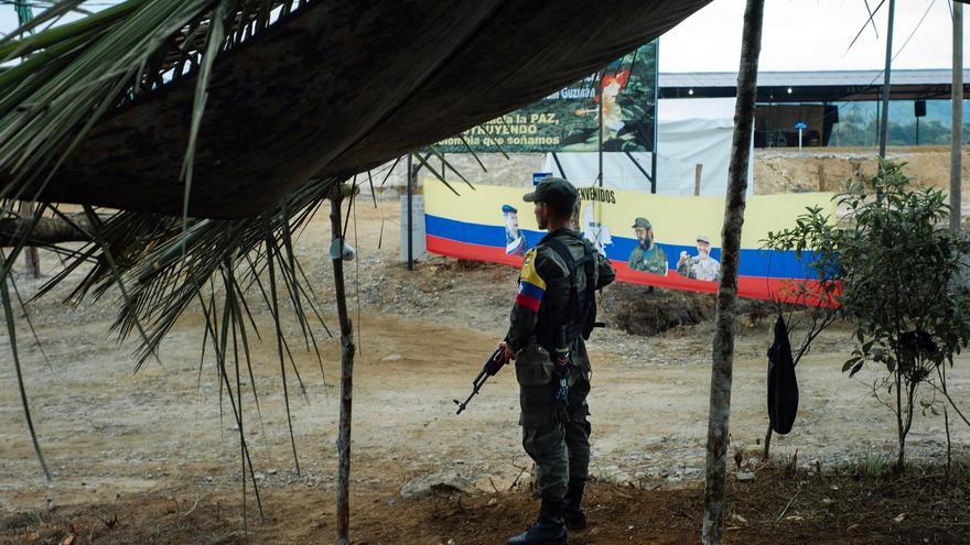 Ex jefes de las FARC y los paramilitares piden perdón a Colombia por el horror causado - Vimarsana News