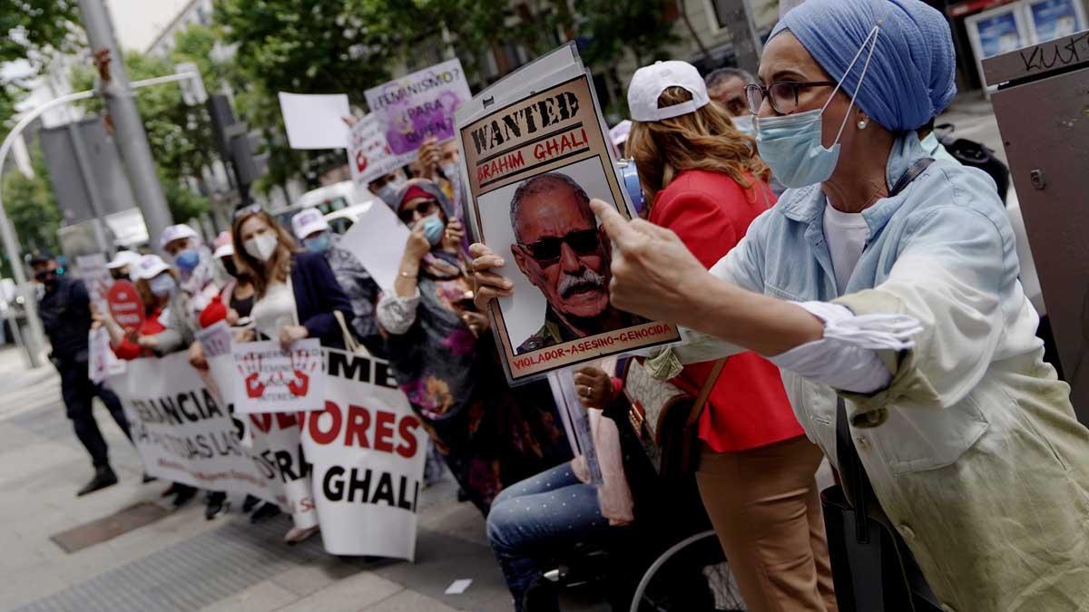 Concentración en contra del líder del Frente Polisario, Brahim Ghali, en la Audiencia Nacional. Concentración en contra del líder del Frente Polisario, Brahim Ghali, en la Audiencia Nacional.