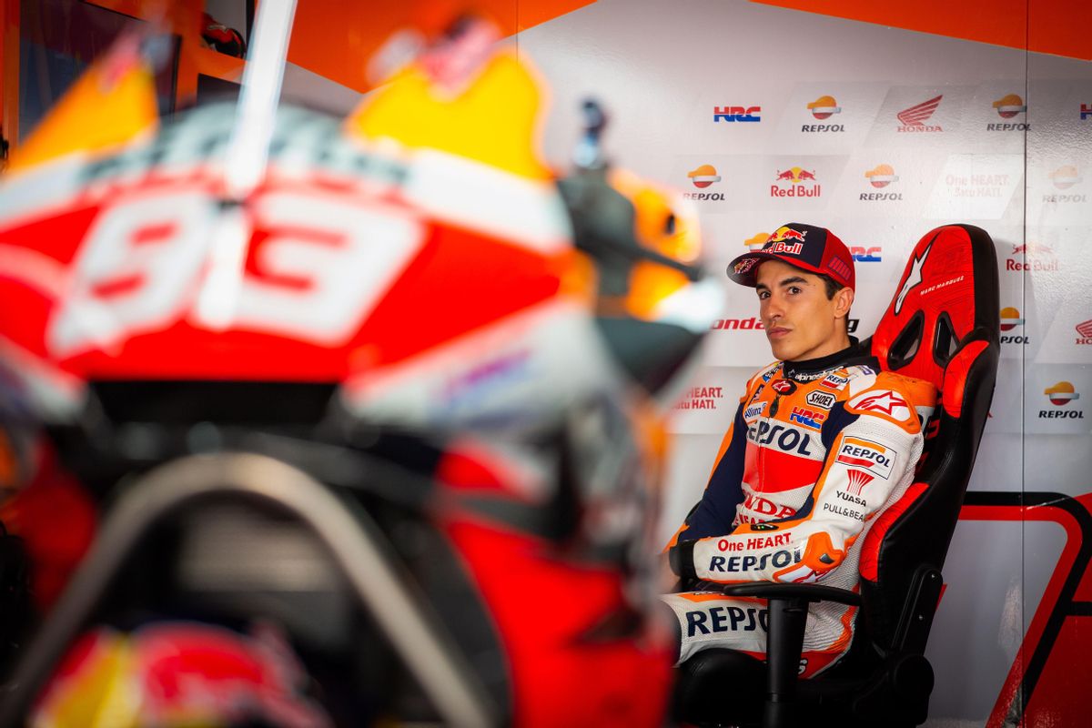 Marc Márquez, momentos antes de reaparecer hoy, en Portugal, con su Honda. Marc Márquez, momentos antes de reaparecer hoy, en Portugal, con su Honda.