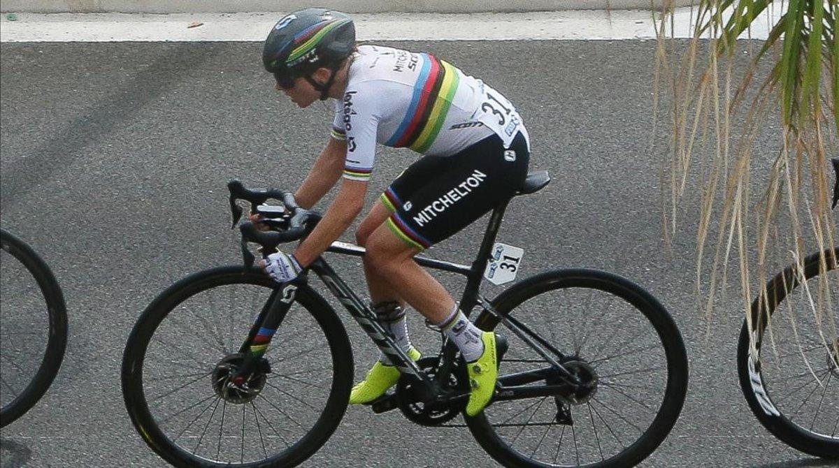 Annemiek van Vleuten durante una carrera el pasado 29 de agosto.
