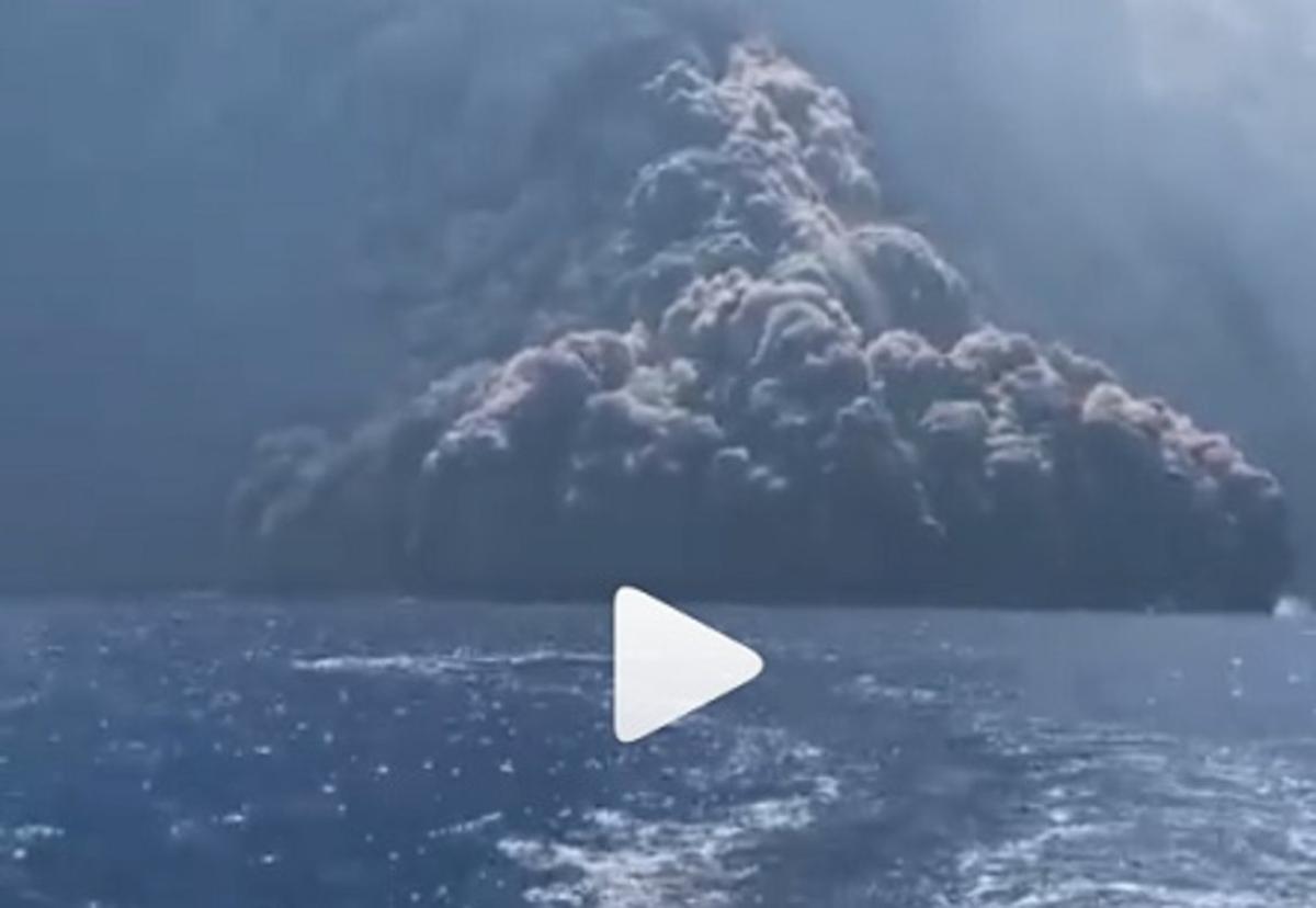 Un Video Mostra L Erupcio De L Stromboli Perseguint Un Iot