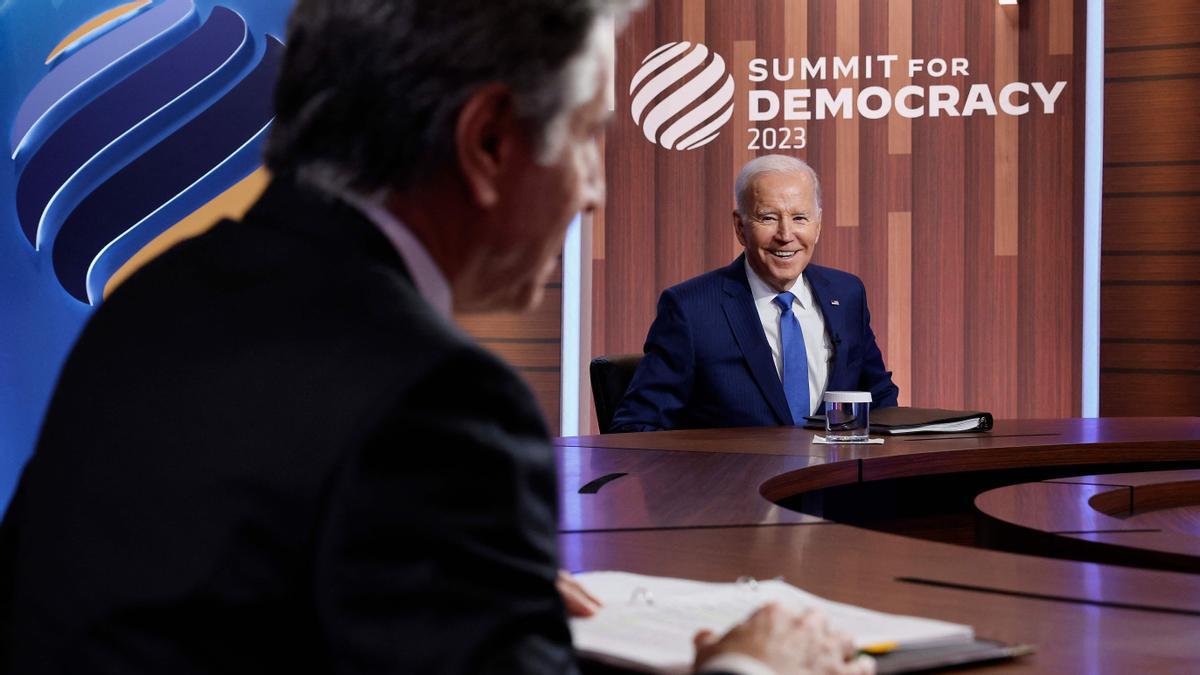Storms at the second summit for democracy organized by Biden