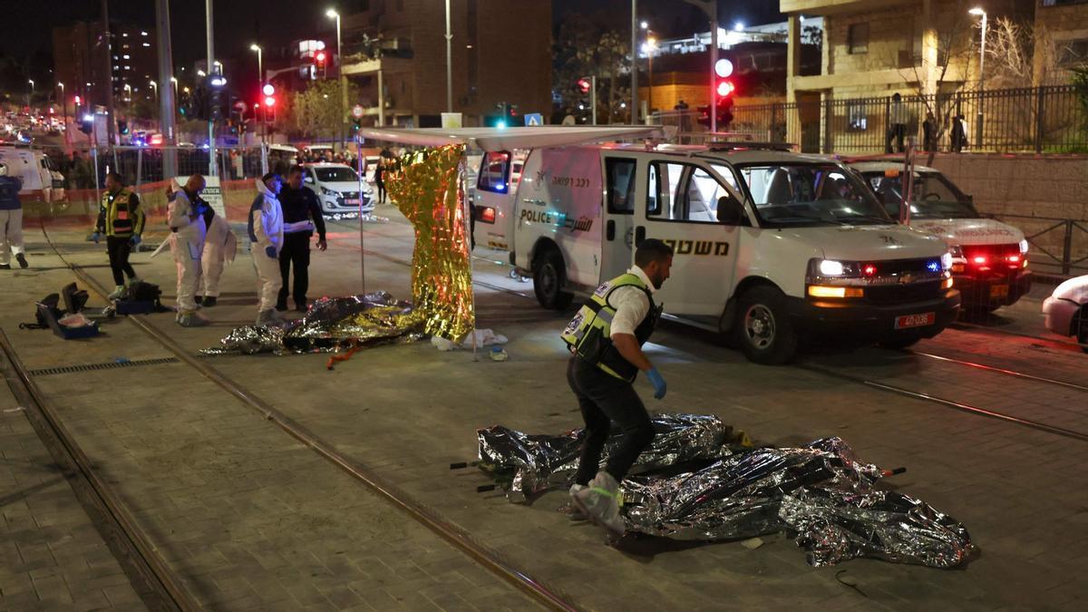 Al menos ocho muertos en un tiroteo en una sinagoga de Jerusalén