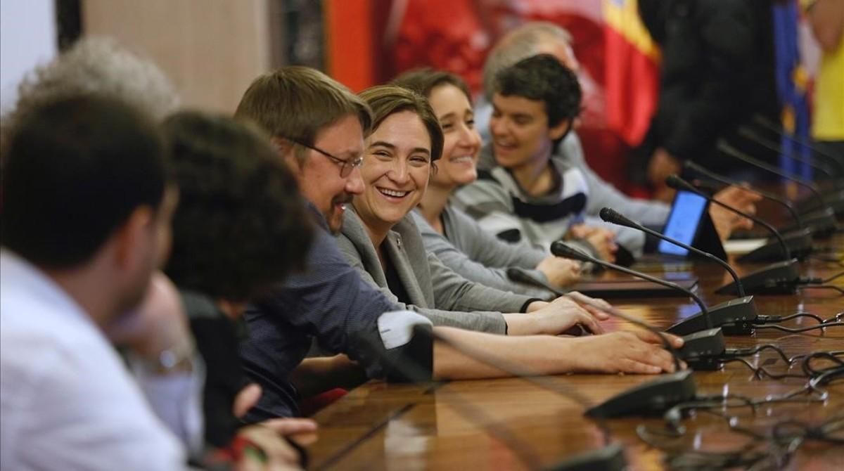 Ada Colau asiste a la reunión del grupo de En Comú Podem en el Congreso. Ada Colau asiste a la reunión del grupo de En Comú Podem en el Congreso.