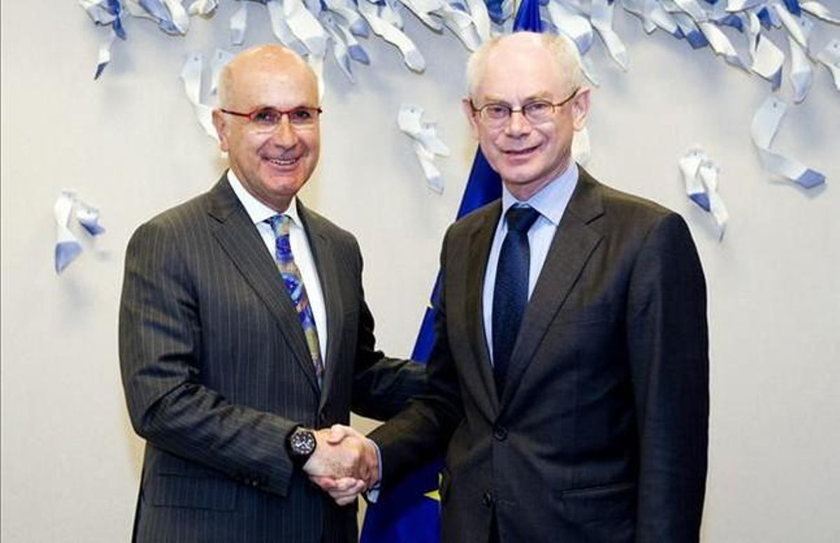 El líder de Unió, Josep Antoni Duran Lleida, junto al presidente de la Unión Europea (UE), Herman Van Rompuy, este 17 de mayo en Bruselas. UDC El líder de Unió, Josep Antoni Duran Lleida, junto al presidente de la Unión Europea (UE), Herman Van Rompuy, este 17 de mayo en Bruselas. UDC