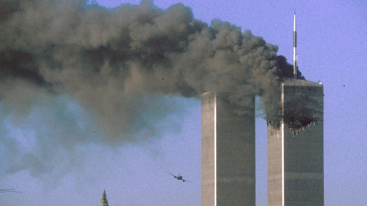 HIJACKED UNITED AIRLINES FLIGHT 175 FLIES TOWARD WORLD TRADE CENTER SOUTH TOWER