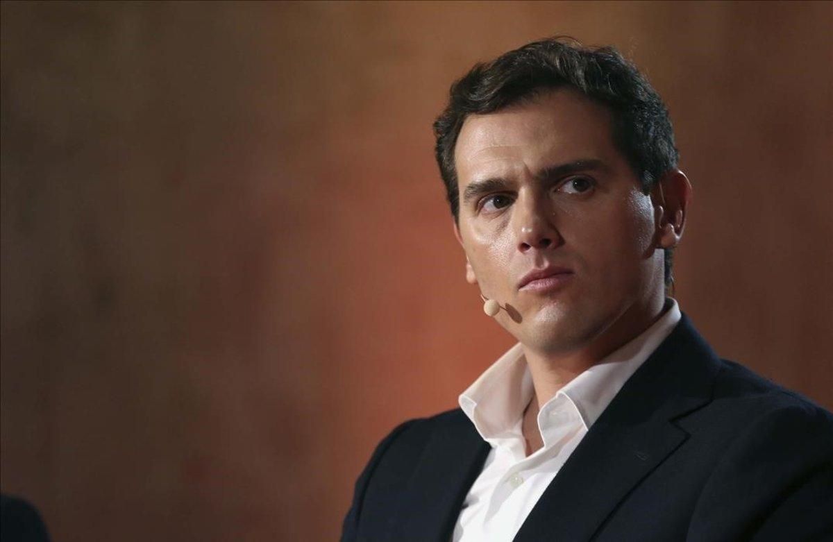Albert Rivera, hospitalizado por gastroenteritis aguda, probablemente por salmonela Albert Rivera, hospitalizado por gastroenteritis aguda, probablemente por salmonela
