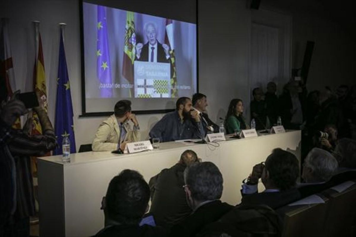 Presentación del colectivo Tabarnia, con el vídeo del discurso de Boadella. Presentación del colectivo Tabarnia, con el vídeo del discurso de Boadella.