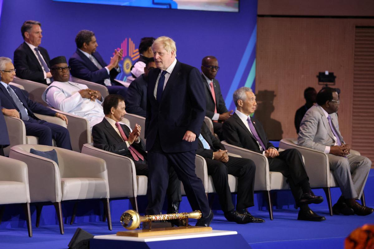 Boris Johnson, en la reunión de la Commonwealth en Kigali.