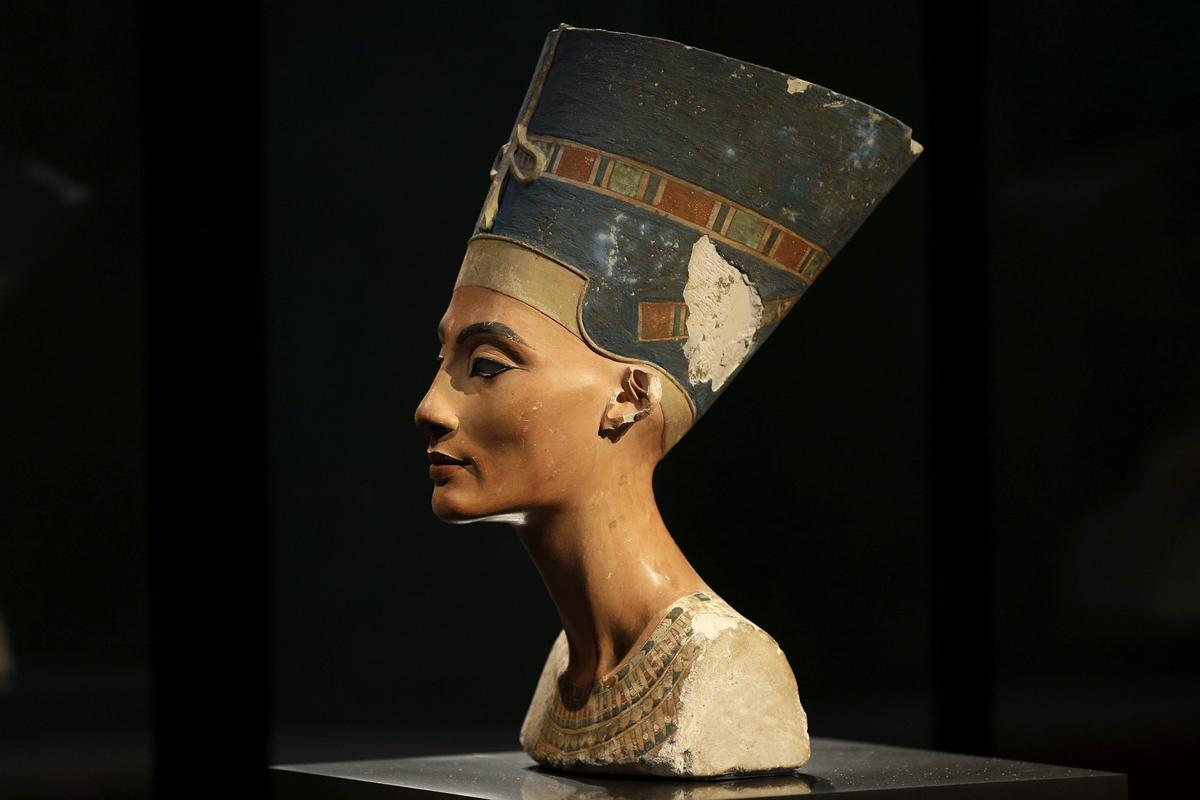 El busto de Nefertiti, en el Neues Museum de Berlín. 