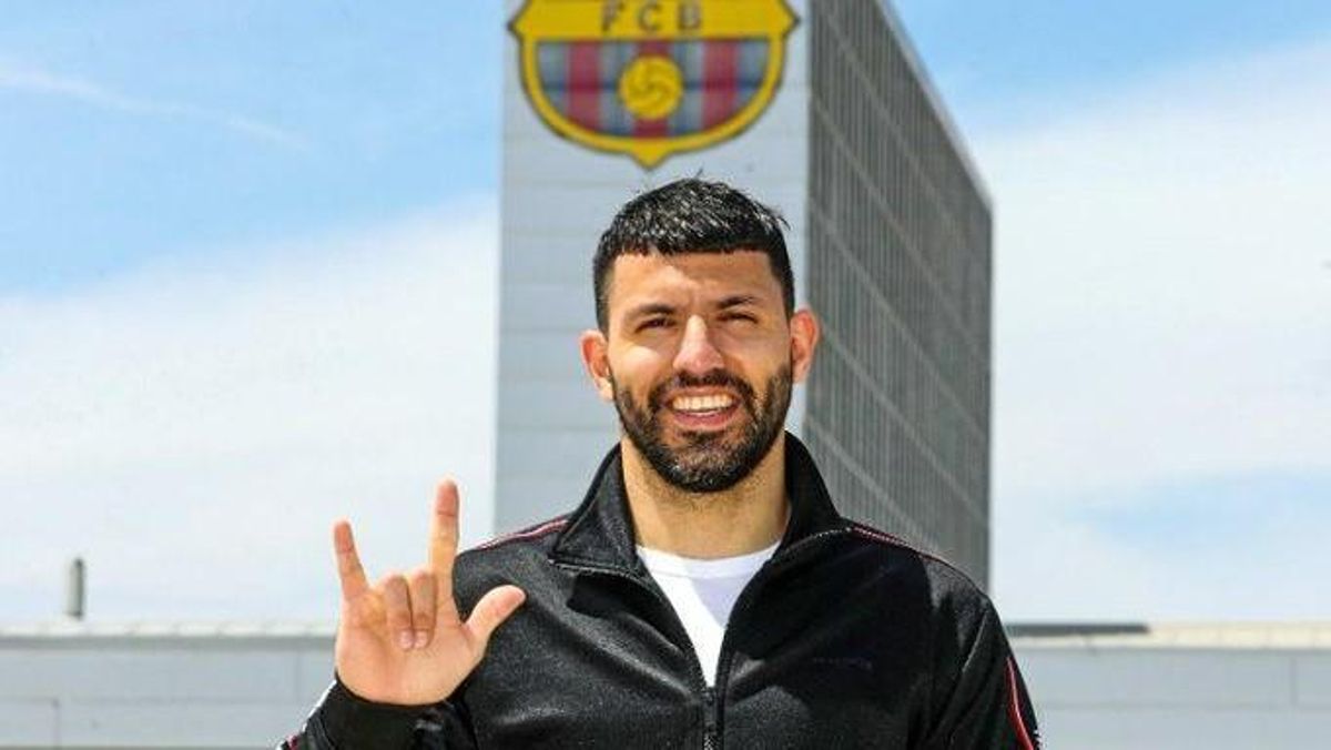 Agüero, en la ciudad deportiva del Barça. Agüero, en la ciudad deportiva del Barça.
