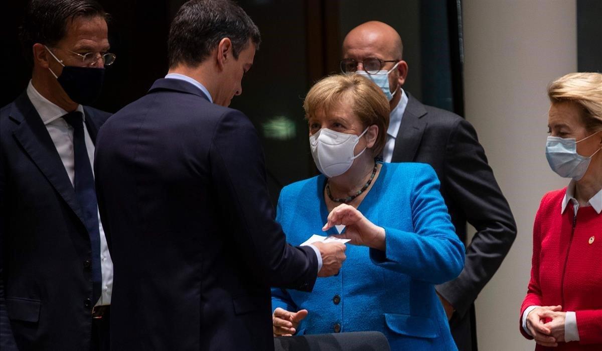 Merkel habla el sábado con Pedro Sanchez en la reunión del Consejo Europeo Merkel habla el sábado con Pedro Sanchez en la reunión del Consejo Europeo