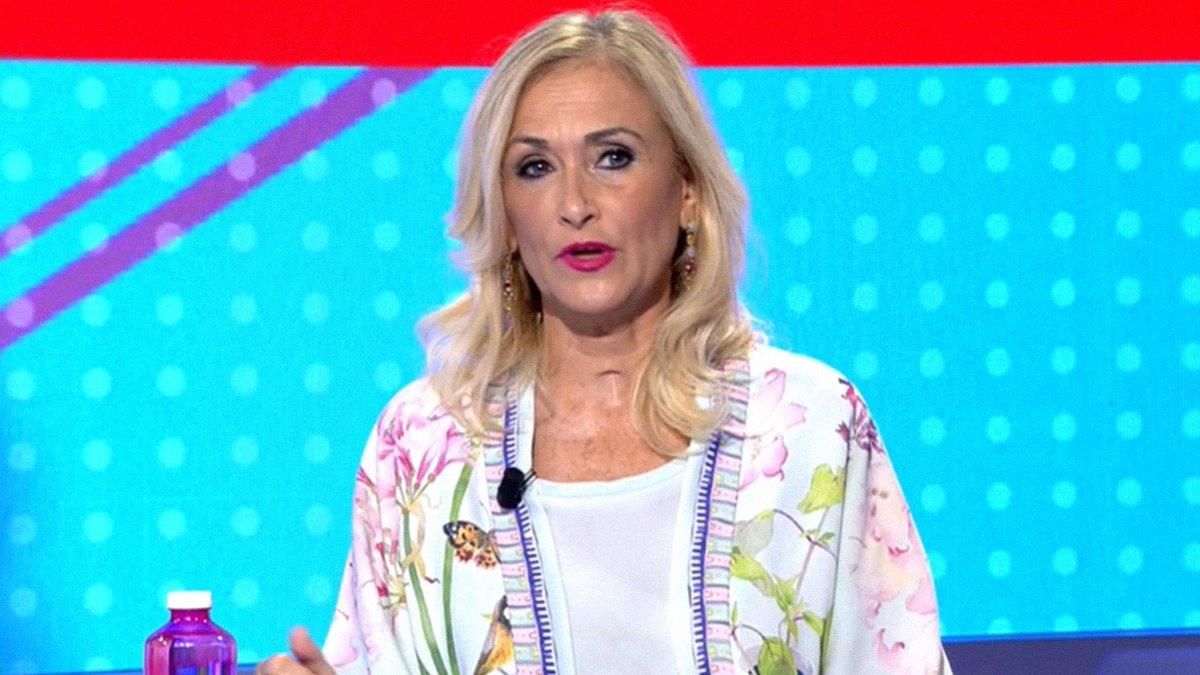 Cristina Cifuentes lanza una dura crítica a Fernando Simón: "Sánchez tiene que desautorizarle" Cristina Cifuentes lanza una dura crítica a Fernando Simón: "Sánchez tiene que desautorizarle"