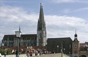 La catedral de la ciudad de Ratisbona, Regensburg en alemán. 