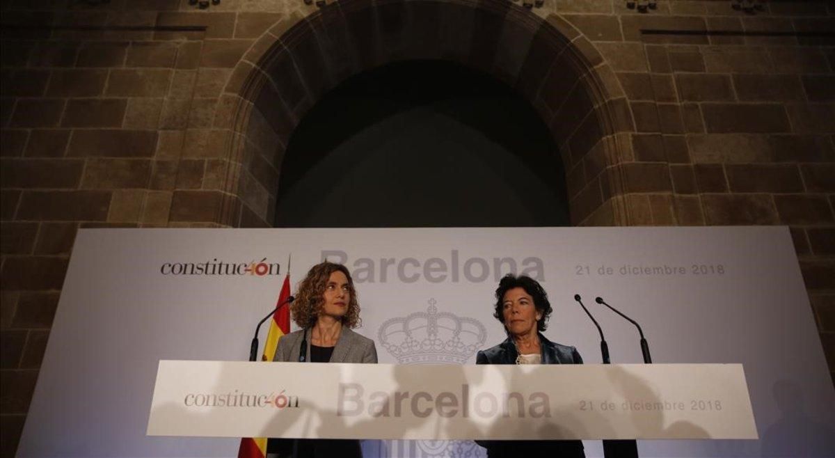 Meritxell Batet e Isabel Celáa en la rueda de prensa posterior al Consejo de Ministros de Barcelona. Meritxell Batet e Isabel Celáa en la rueda de prensa posterior al Consejo de Ministros de Barcelona.