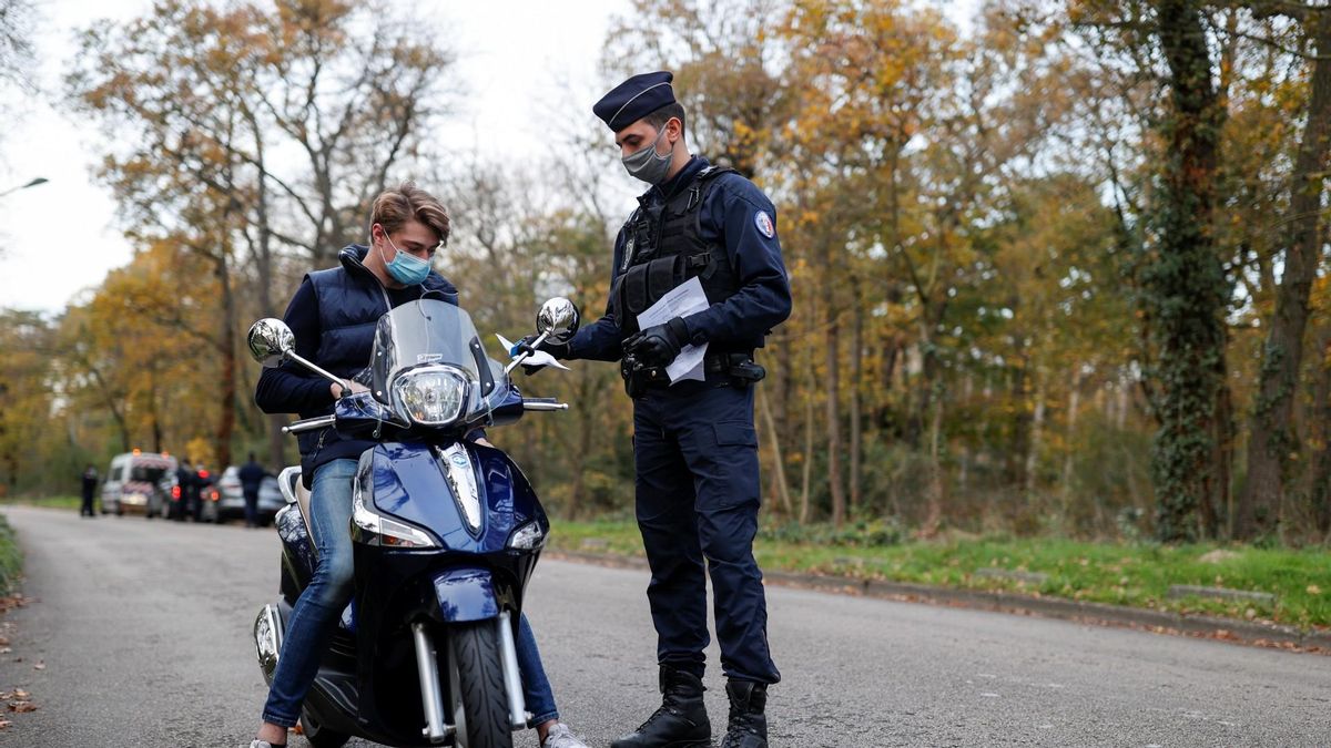 Un espanyol apareix degollat al parc Bois de Boulogne de París Un espanyol apareix degollat al parc Bois de Boulogne de París