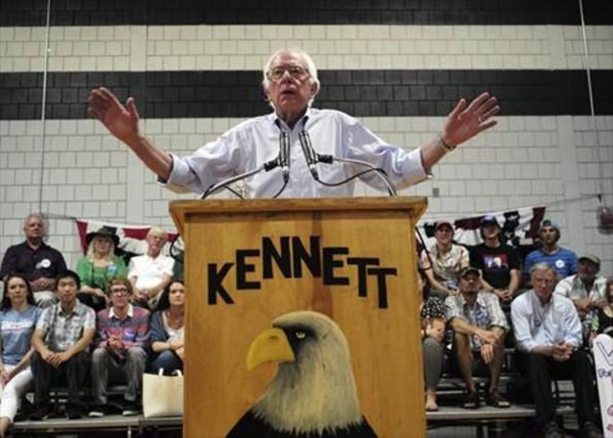 Movilización creciente 8 Bernie Sanders, senador de Vermont, durante un reciente acto de campaña en el Estado de New Hampshire. Movilización creciente 8 Bernie Sanders, senador de Vermont, durante un reciente acto de campaña en el Estado de New Hampshire.