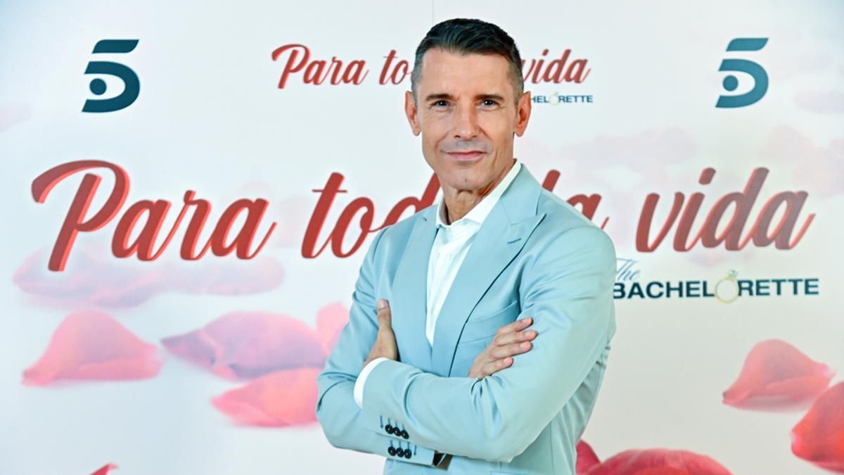 El cambio de look más radical de Jesús Vázquez se ha dejado el pelo largo