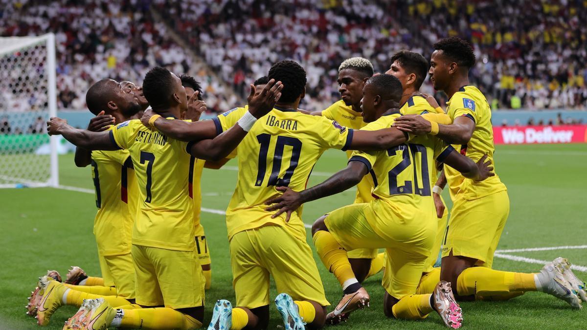 Ecuador rompe la tradición y vence al anfitrión en el estreno del Mundial de Qatar