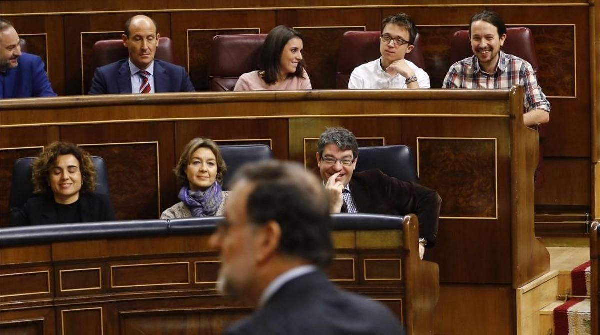 Mariano Rajoy se dirige al Congreso, este miércoles durante la sesión de control al Gobierno. Mariano Rajoy se dirige al Congreso, este miércoles durante la sesión de control al Gobierno.