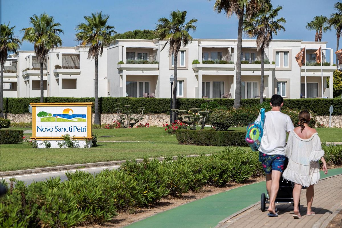Els espanyols gastaran 610 euros de mitjana en les seves vacances estivals Els espanyols gastaran 610 euros de mitjana en les seves vacances estivals