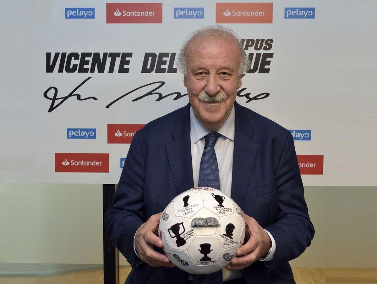Vicente del Bosque, en el acto promocional. Vicente del Bosque, en el acto promocional.