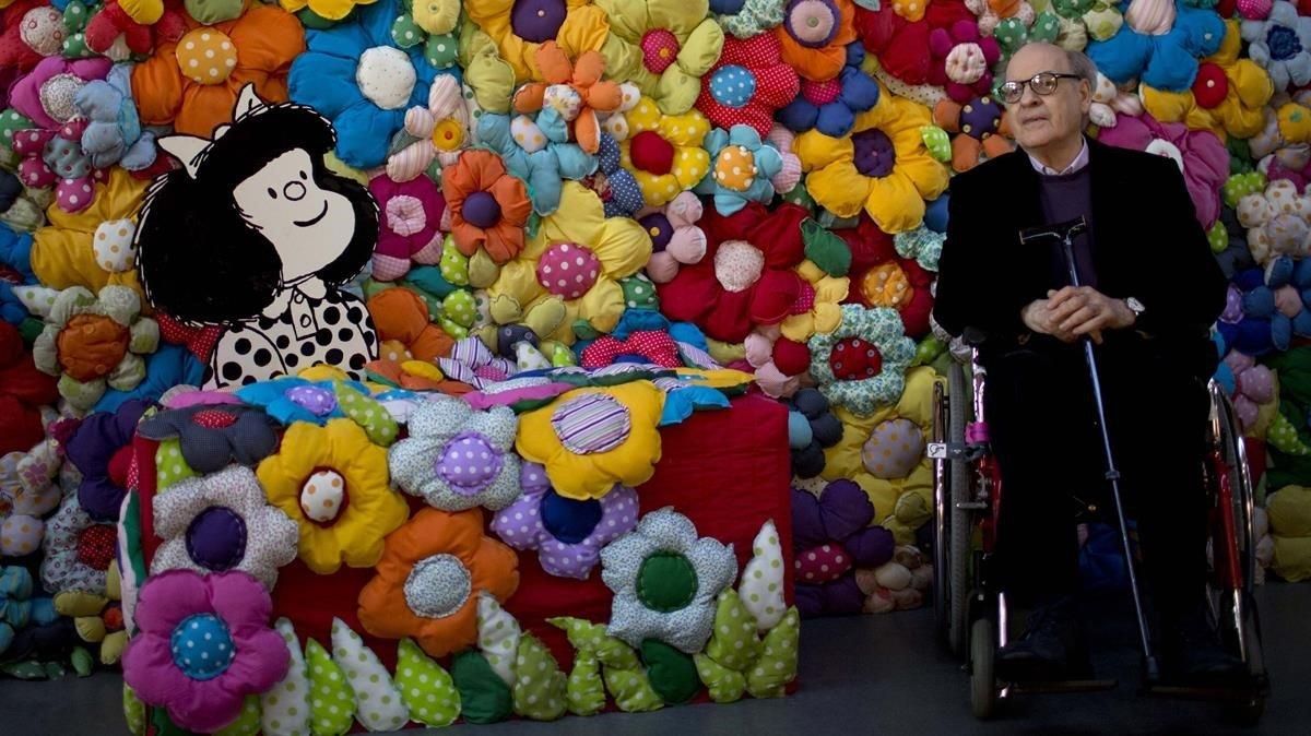 Quino, con Mafalda, en Buenos Aires en el 2014 Quino, con Mafalda, en Buenos Aires en el 2014