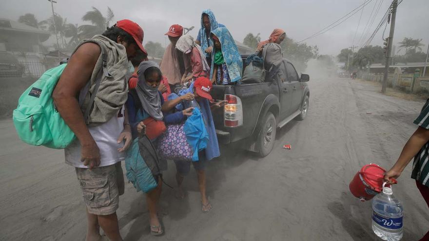 Miles de desplazados en Filipinas por la erupción del volcán Taal - Vimarsana News