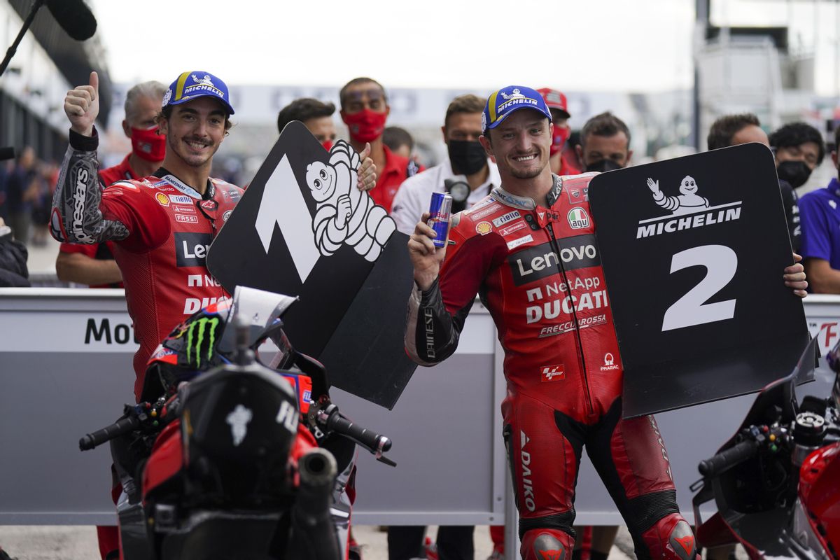 ’Pecco’ Bagnaia y Jack Miller, de Ducati, líderes mañana de la parrilla de Misano. ’Pecco’ Bagnaia y Jack Miller, de Ducati, líderes mañana de la parrilla de Misano.