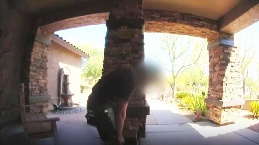 US heat wave |  The video in which a UPS delivery man collapses while delivering a package