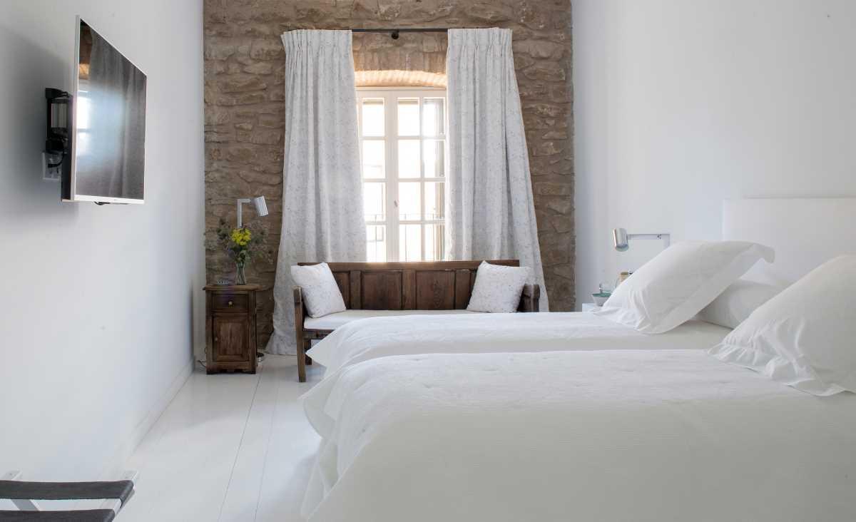 Obre a la Rioja un hotel de luxe al qual només s’accedeix per invitació
