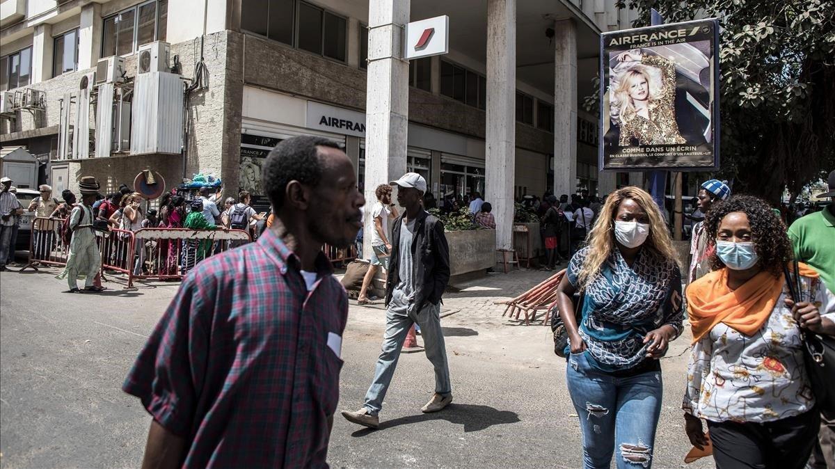 Una calle de Dakar (Senegal), el pasado 19 de marzo. Una calle de Dakar (Senegal), el pasado 19 de marzo.