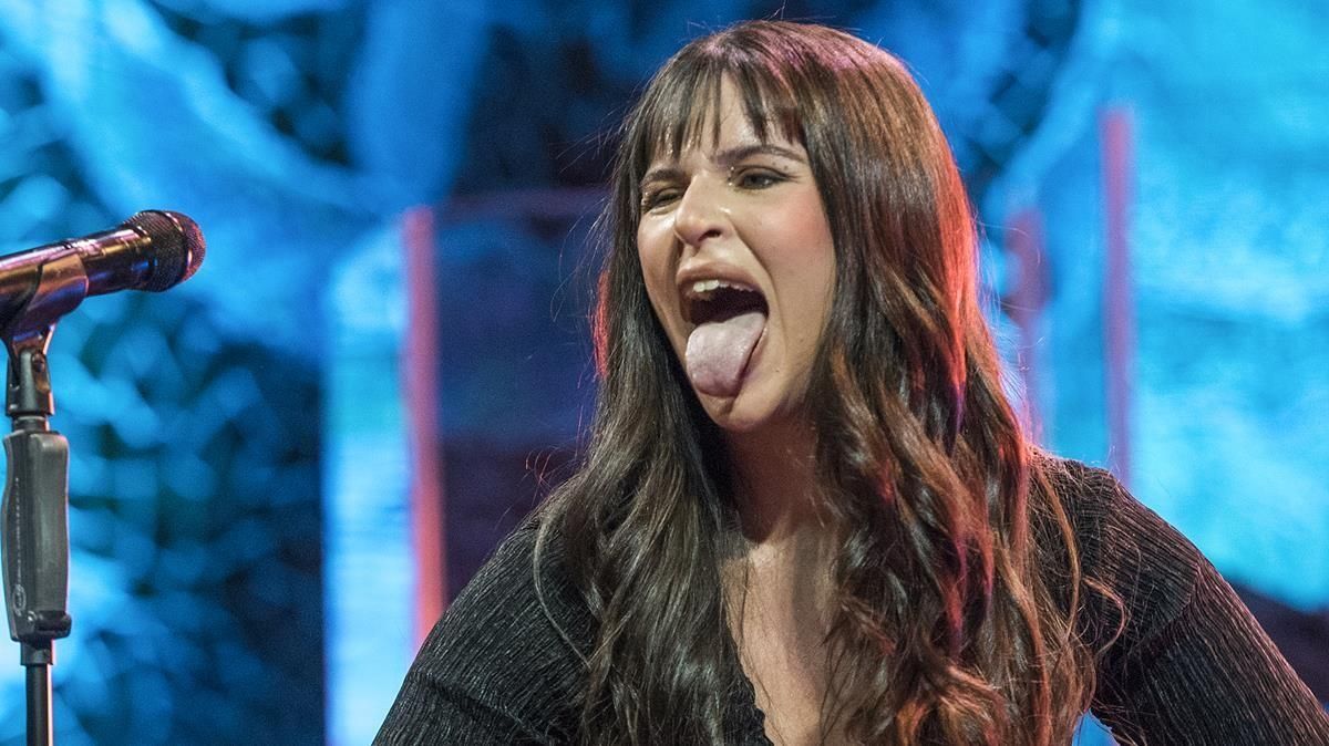 Nathy Peluso en un momento del concierto del viernes en el Palau de la Música. Nathy Peluso en un momento del concierto del viernes en el Palau de la Música.