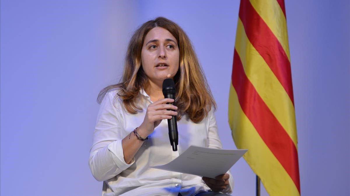 La excoordinadora general del PDeCAT, Marta Pascal, interviene tras haber sido elegida este sábado secretaria general del nuevo Partit Nacionalista de Catalunya (PNC)